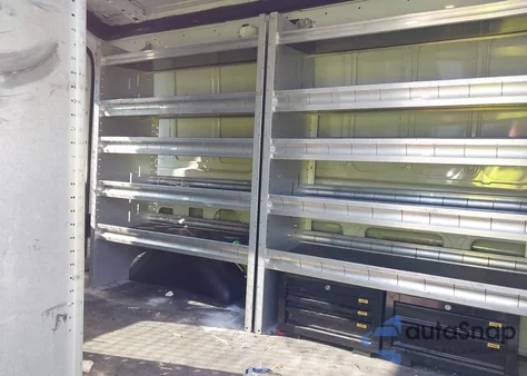 2015 Ford Transit-250 z USA, uszkodzony, nr VIN 1FTNR1CM1FKA46305